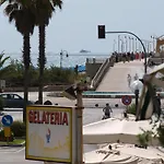Il Pontile Holidays * مارينا دي بييتراسانْت